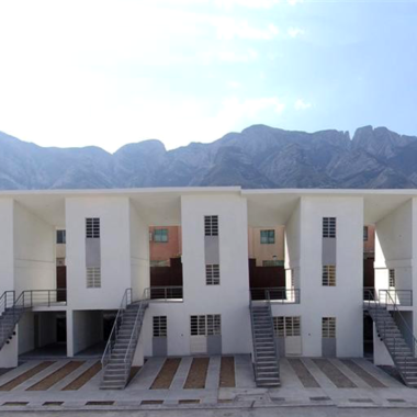 El arquitecto chileno Alejandro Aravena recibirá el título Doctor Honoris Causa de la UNLP