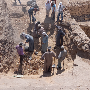 Un Arquitecto y una Arquitecta FAU participan en la histórica reapertura de una tumba egipcia de 3.500 años