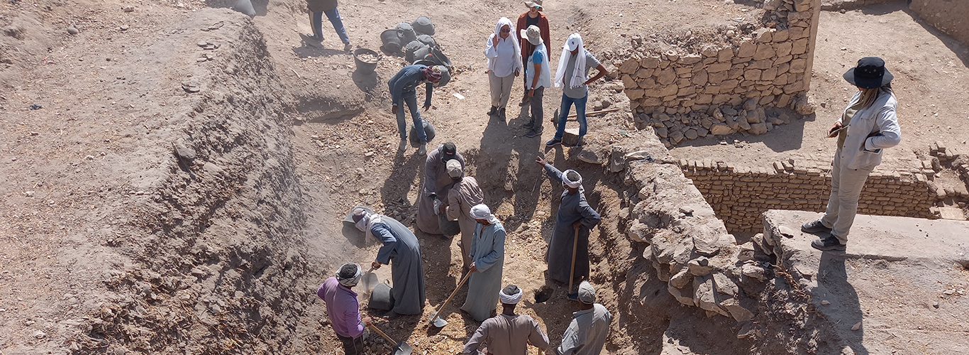 Un Arquitecto y una Arquitecta FAU participan en la histórica reapertura de una tumba egipcia de 3.500 años