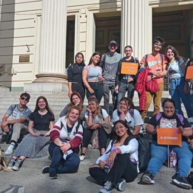 Participá como Estudiante Guía en el ¨Vivo la UNLP¨