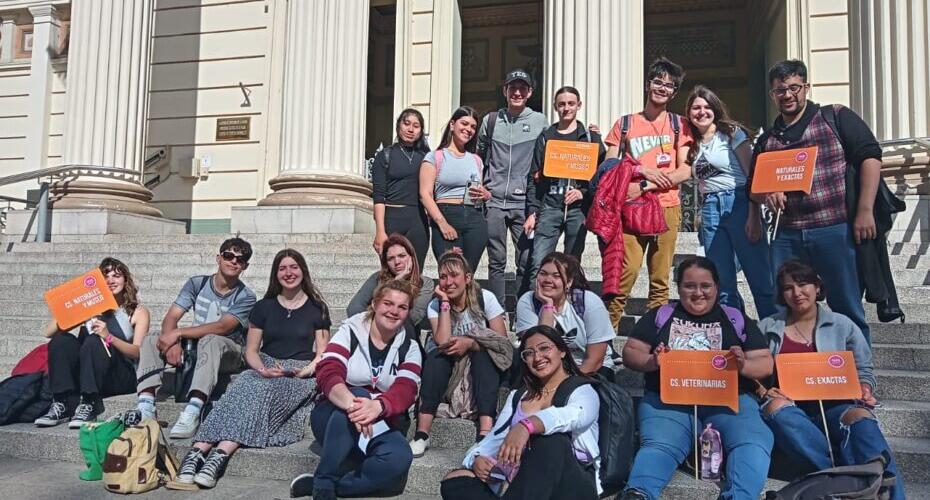 Participá como Estudiante Guía en el ¨Vivo la UNLP¨