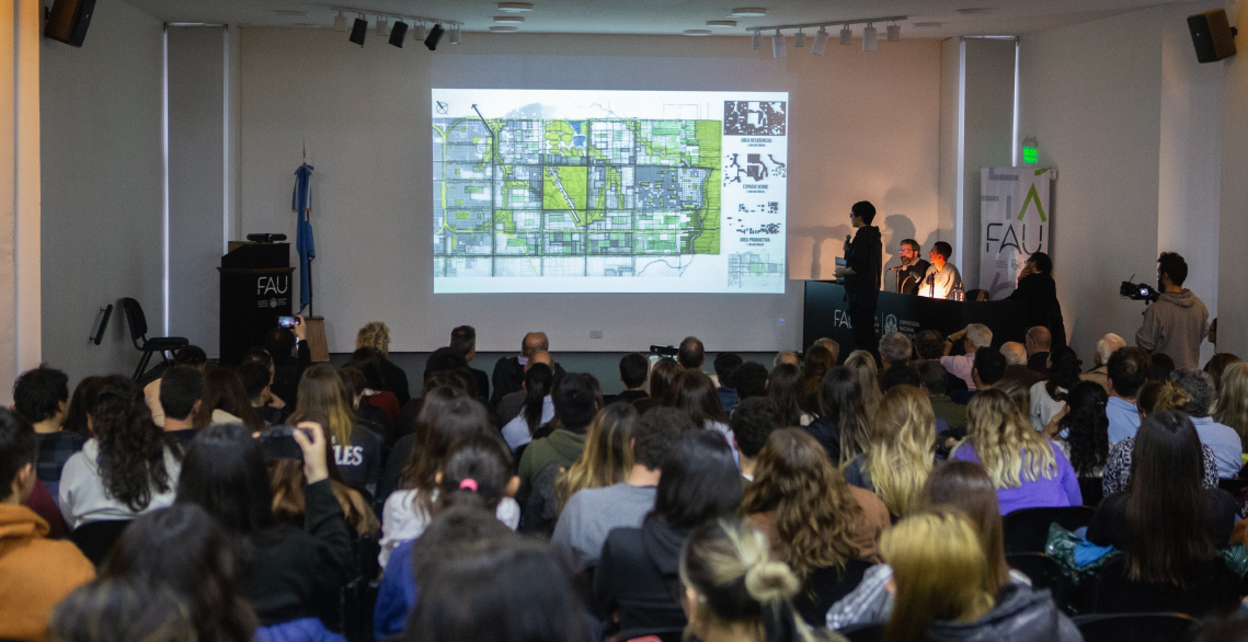 La Plata 2082: Estudiantes y docentes participaron en Taller de Ideas de Proyecto Urbano