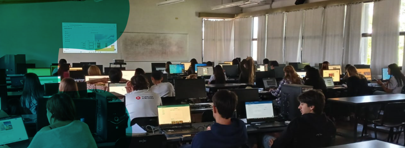 900 estudiantes participaron de los Cursos de Gráfica Digital 2024